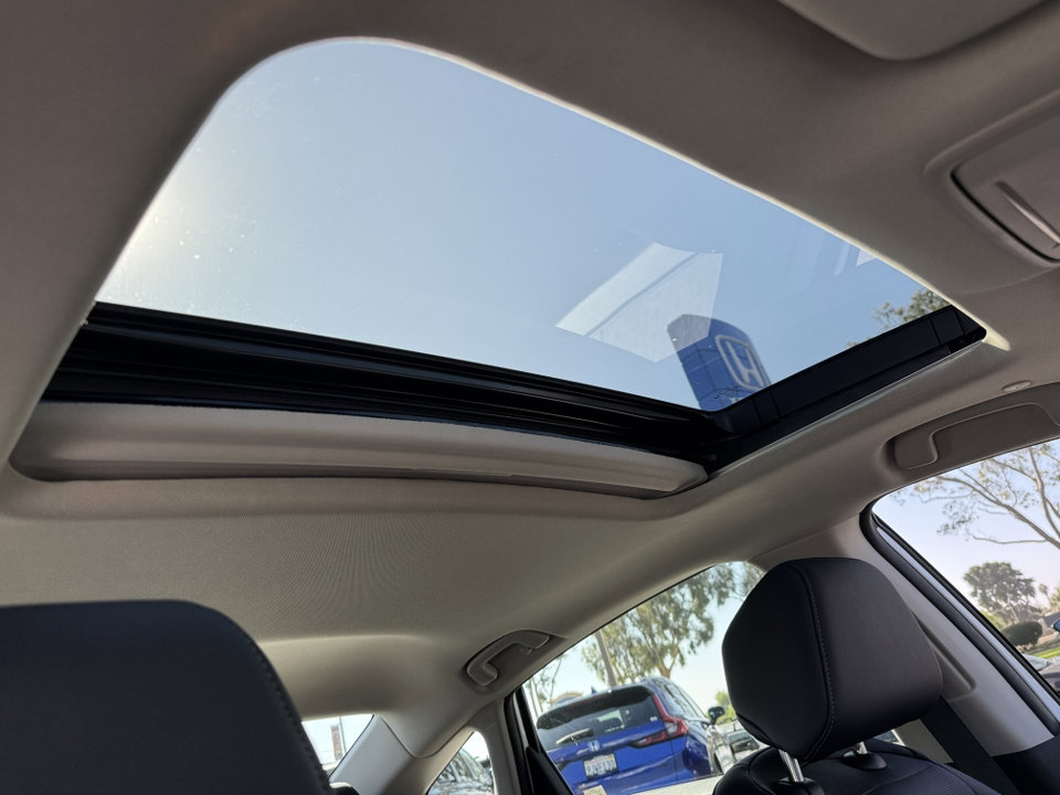 2023 Honda Accord Hybrid Touring photo 3