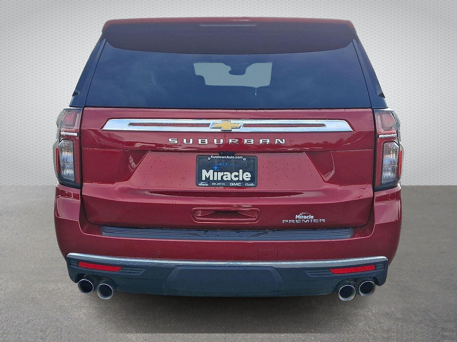 2024 Chevrolet Suburban Premier photo 5