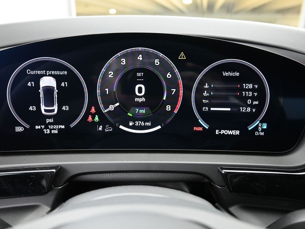 2026 Porsche Cayenne E-Hybrid Coupe photo 25