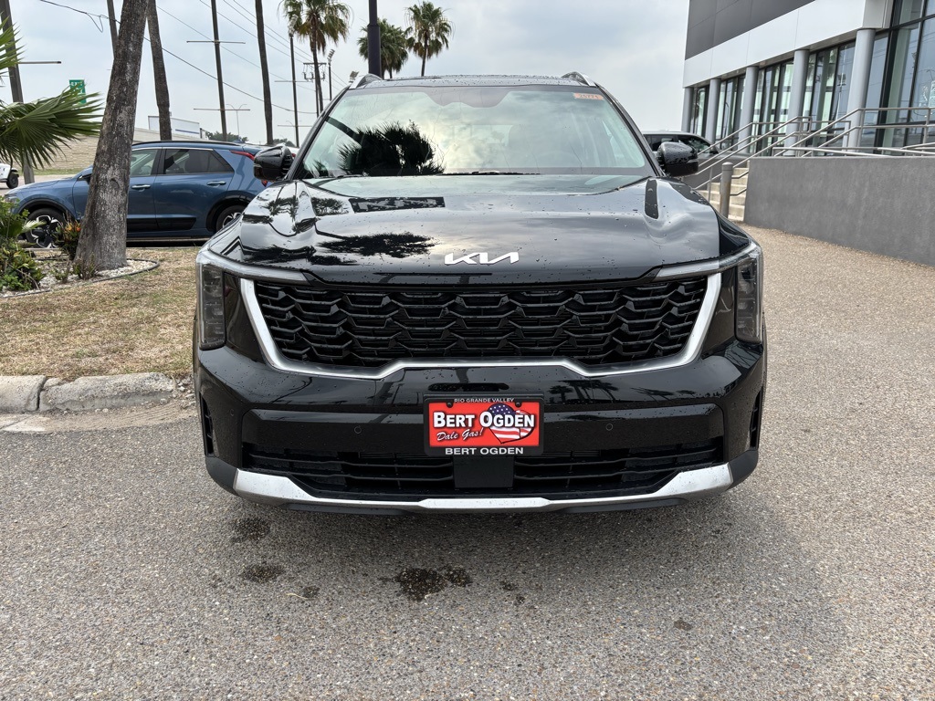 2025 Kia Sorento S photo 2