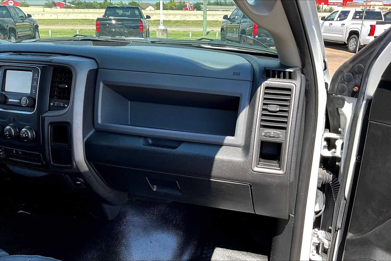 2018 Ram 1500 Tradesman photo 15