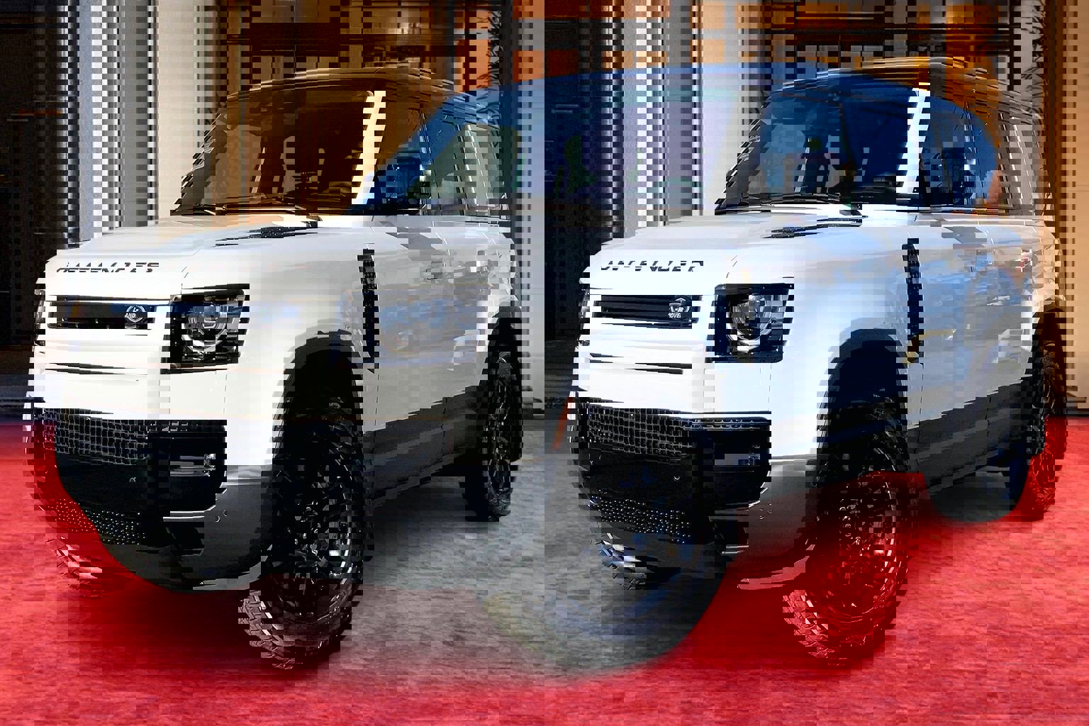 2026 Land Rover Defender S's photo
