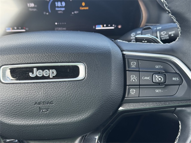 2022 Jeep Grand Cherokee Laredo photo 28