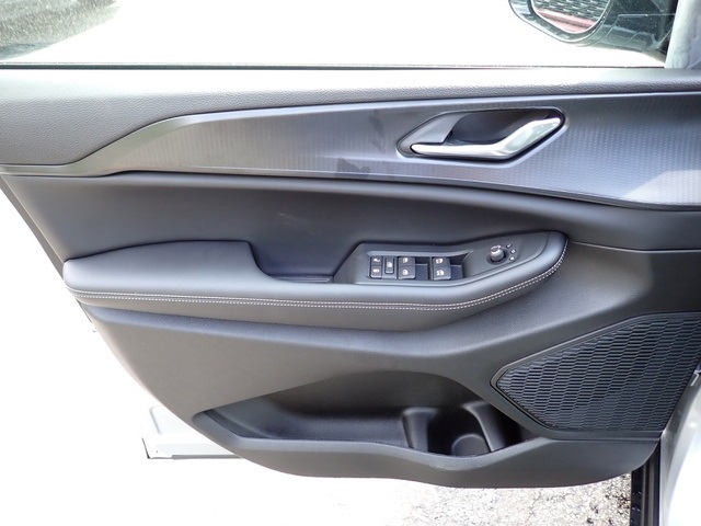 2025 Jeep Grand Cherokee Altitude X photo 13