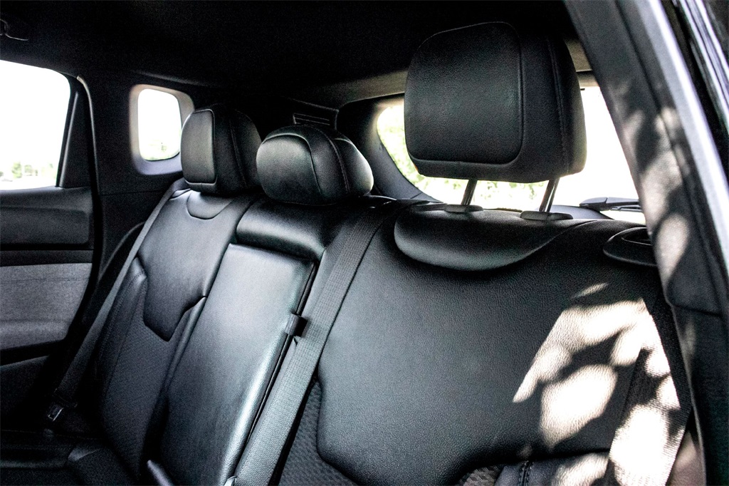2024 Jeep Compass Latitude photo 23