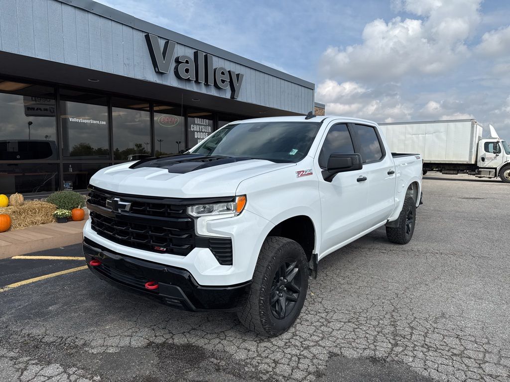 2023 Chevrolet Silverado 1500 LT Trail Boss photo 4