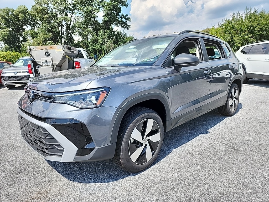 2025 Volkswagen Taos S's photo