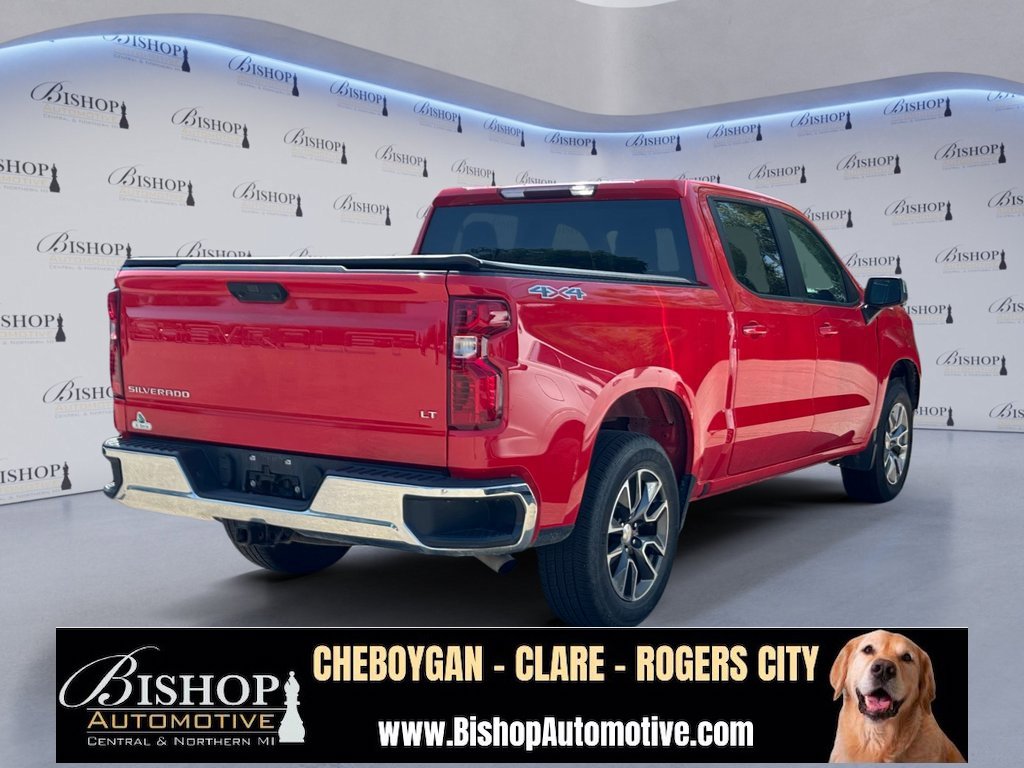 2022 Chevrolet Silverado 1500 LT photo 4