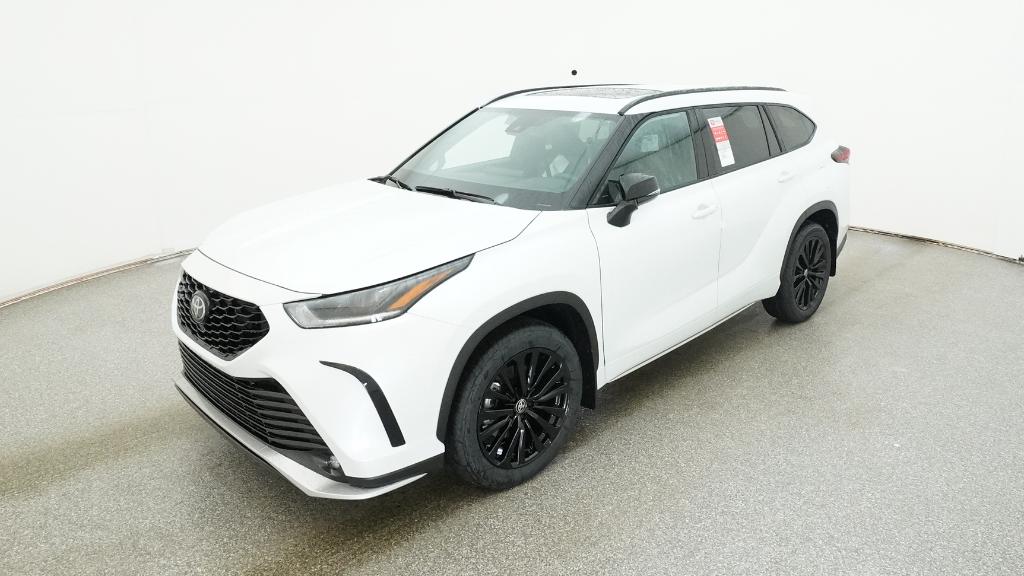 2026 Toyota Highlander XSE's photo