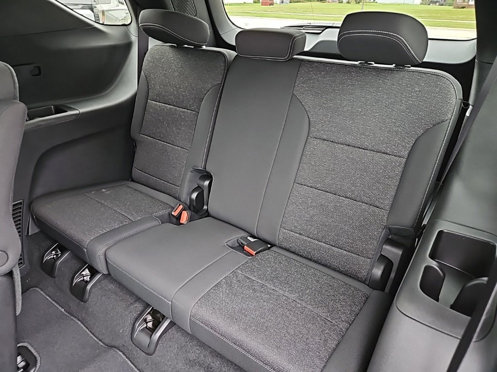 2025 Chevrolet Traverse photo 21