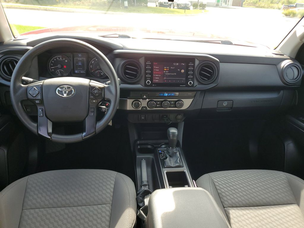 2022 Toyota Tacoma SR photo 8