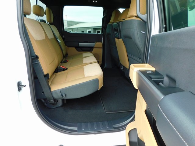 2025 Ford F-350 XLT photo 24