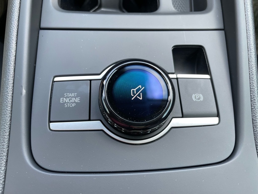 2025 Volkswagen Tiguan SE photo 15