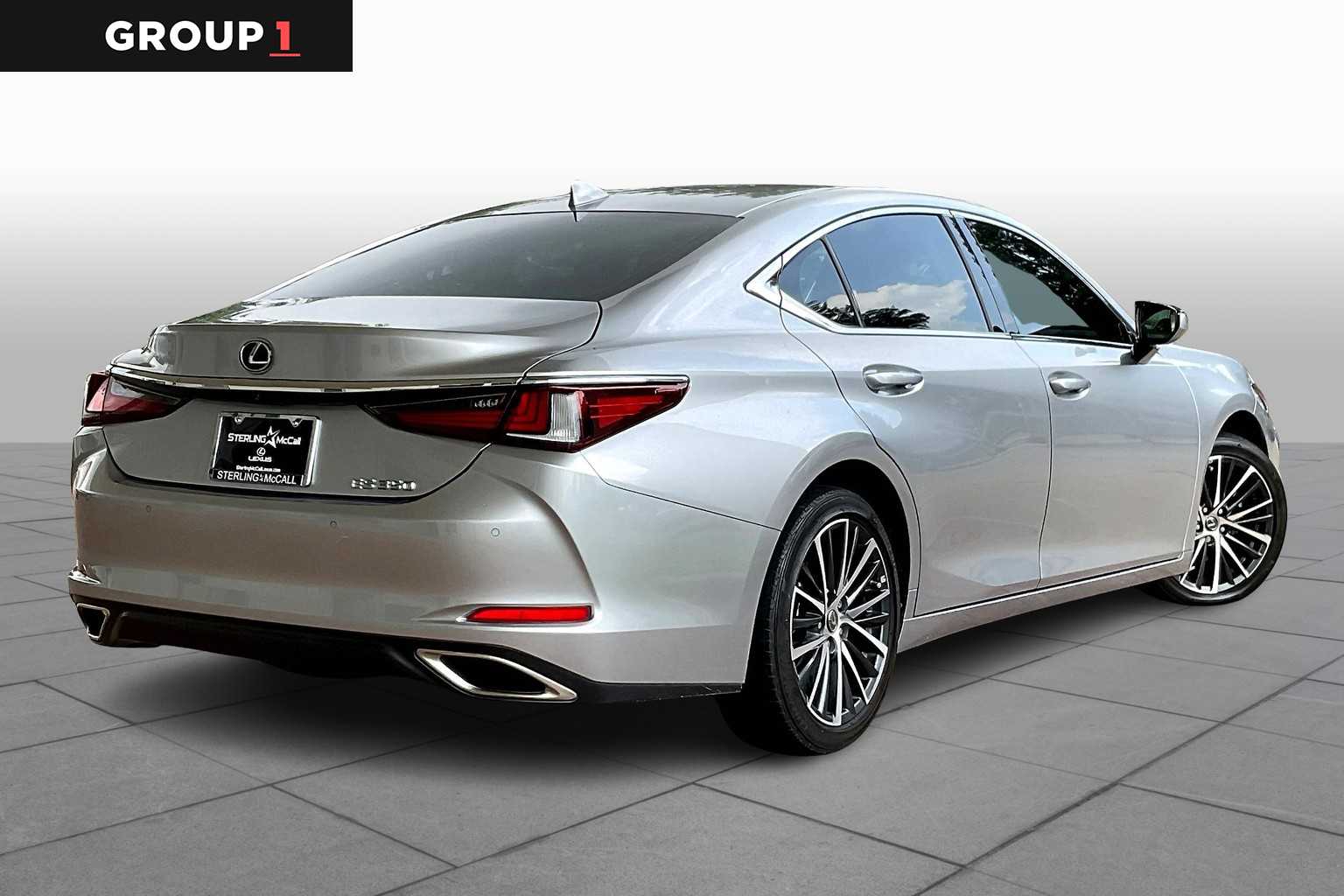 2022 Lexus ES 350 photo 10