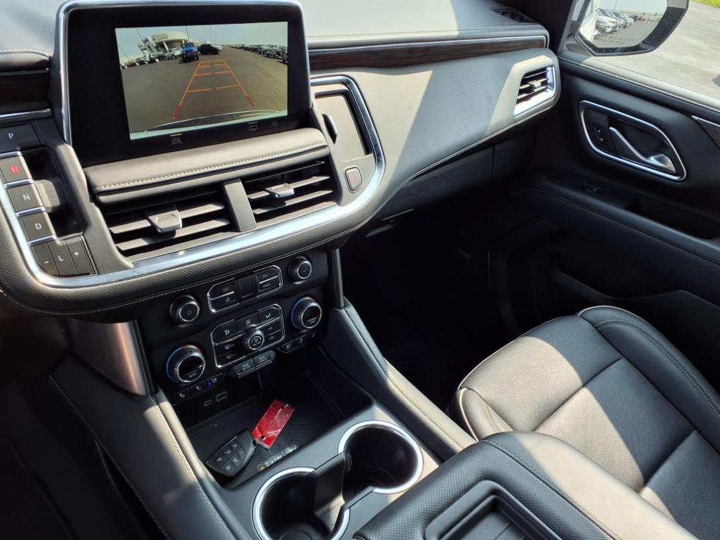 2023 Chevrolet Suburban Premier photo 8
