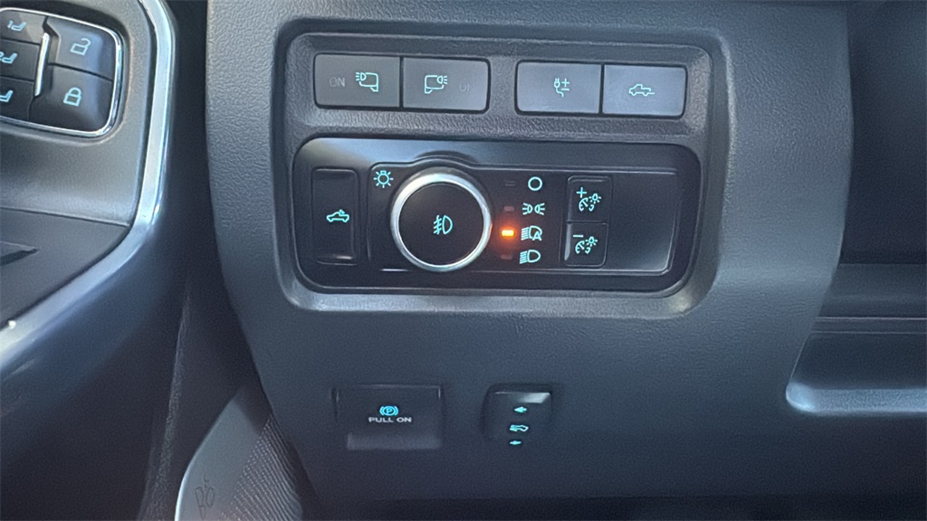 2024 Ford F-350 photo 17