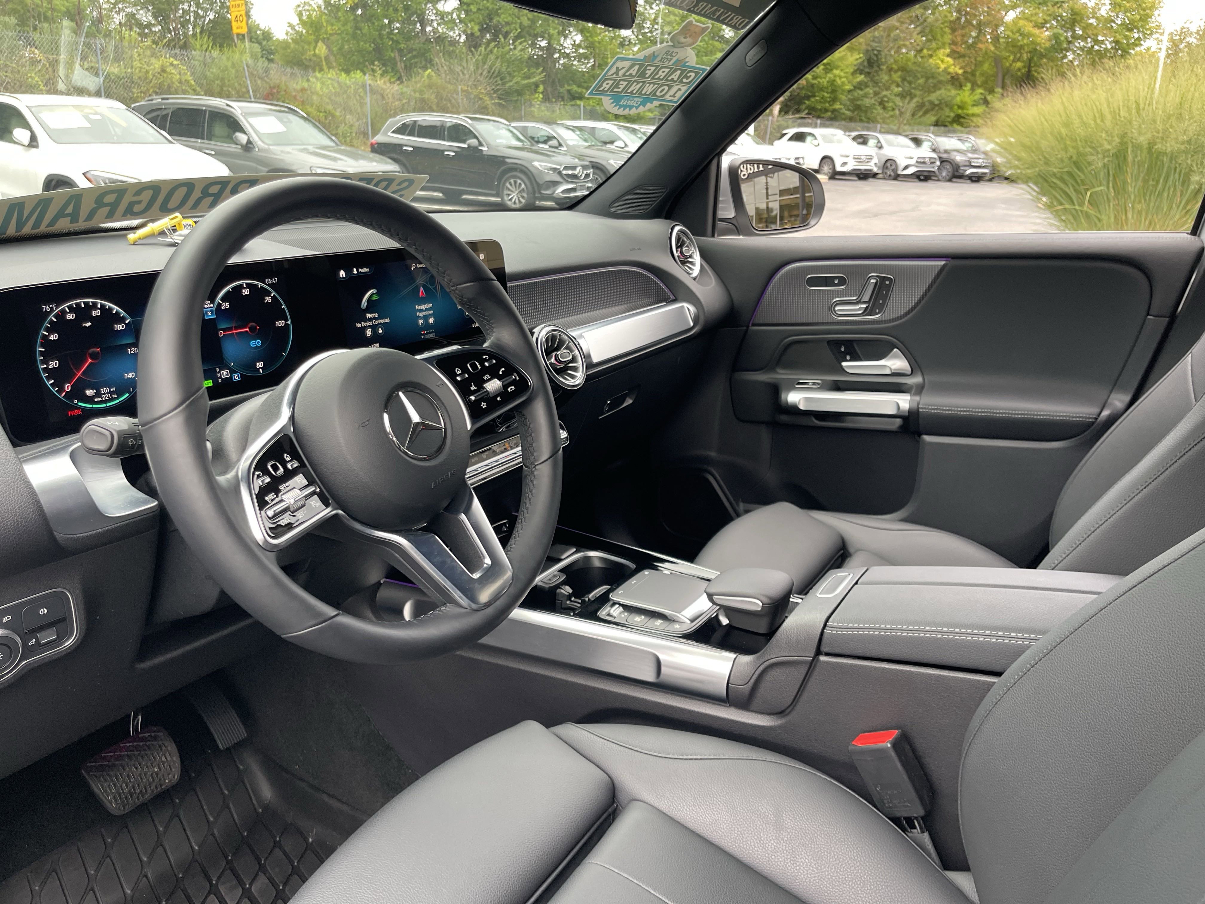 2023 Mercedes Benz EQB 300 4MATIC photo 2