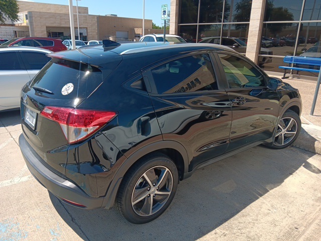 2022 Honda HR-V EX-L photo 7