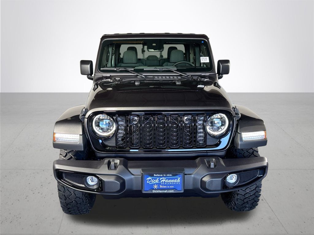 2025 Jeep Gladiator Willys photo 3