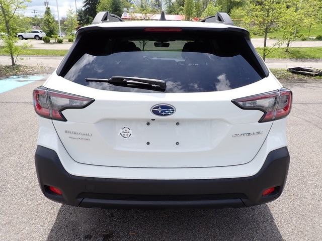 2024 Subaru Outback Premium photo 4