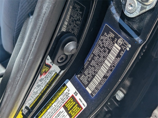 2017 Toyota Corolla L photo 18
