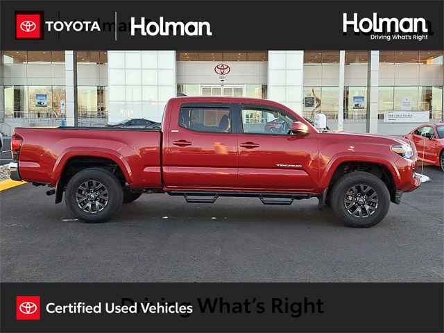 2023 Toyota Tacoma SR5's photo