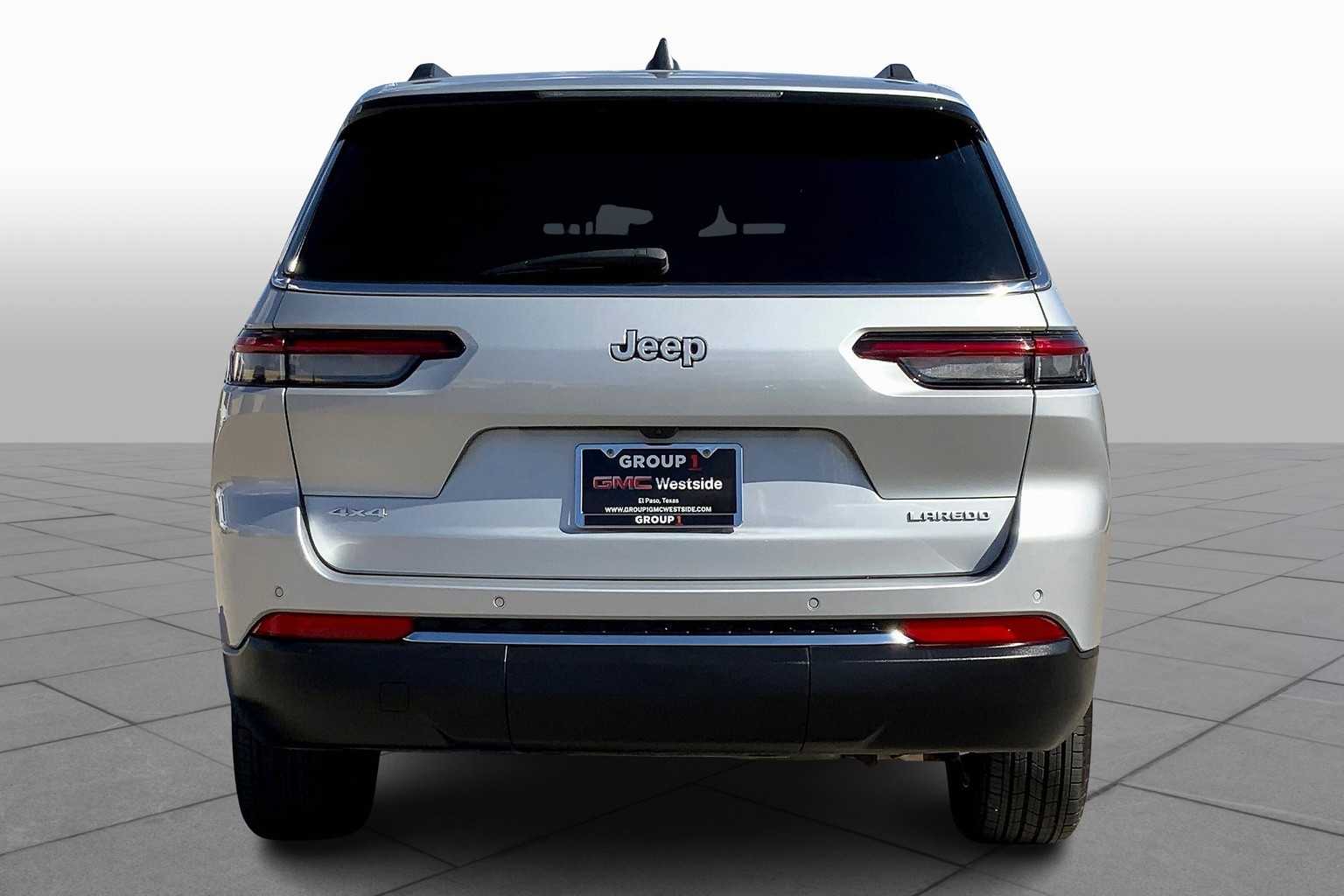 2024 Jeep Grand Cherokee Laredo X photo 3