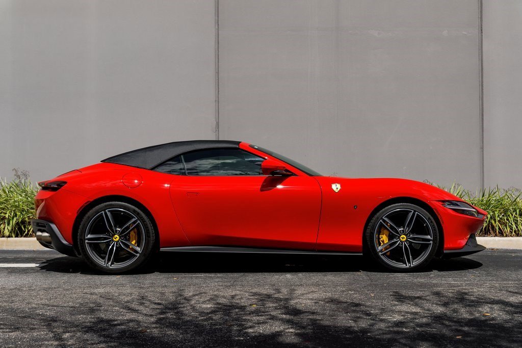 2025 Ferrari Roma Spider photo 6