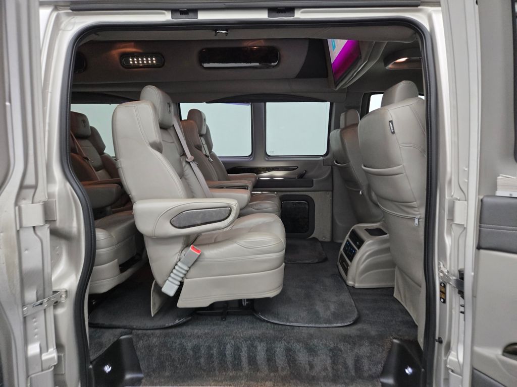 2023 Chevrolet Express photo 39