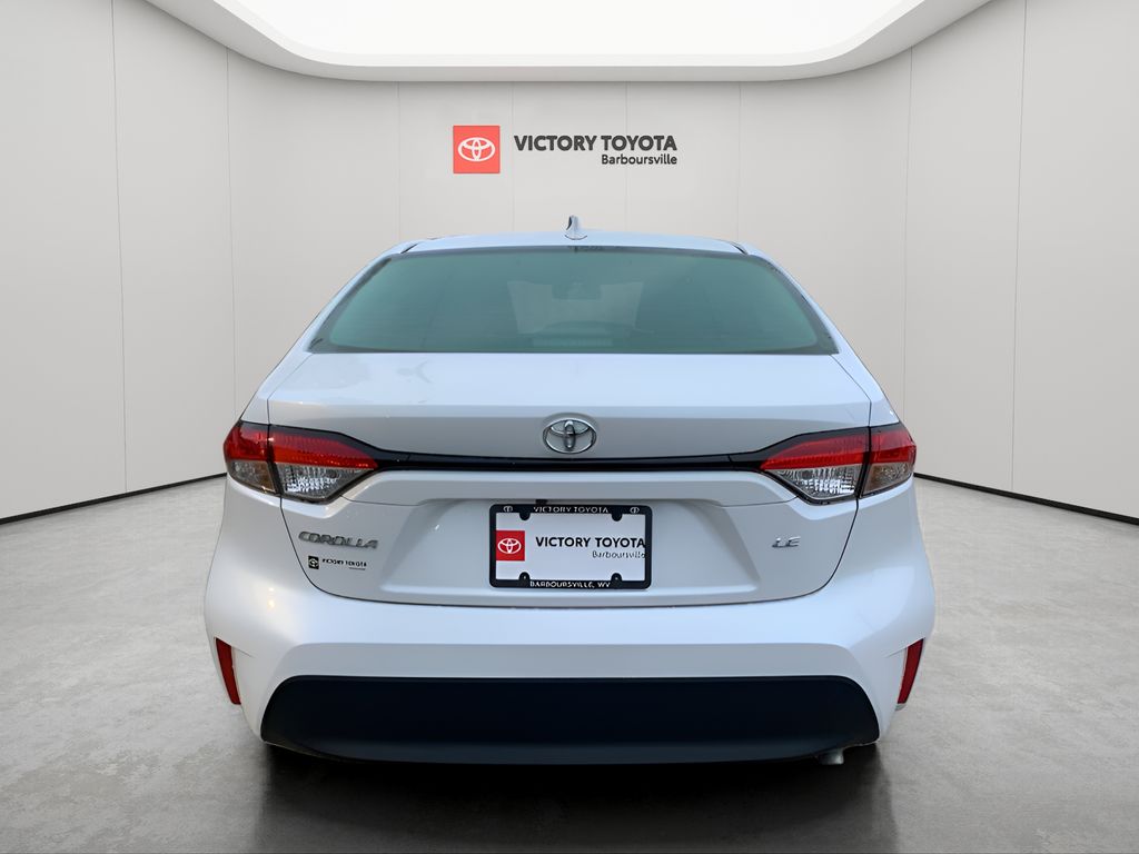 2026 Toyota Corolla LE photo 4