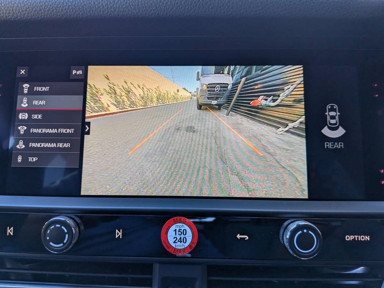 2025 Porsche Macan T photo 19