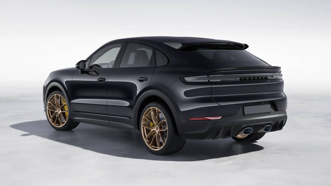 2026 Porsche Cayenne Turbo GT photo 3