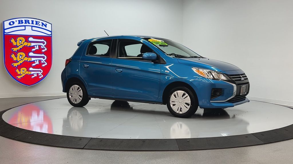 2024 Mitsubishi Mirage ES photo 3