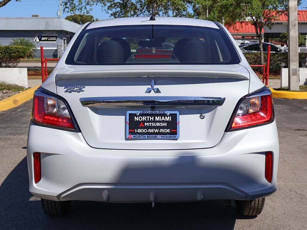 2024 Mitsubishi Mirage G4 ES LE Black Edition photo 9
