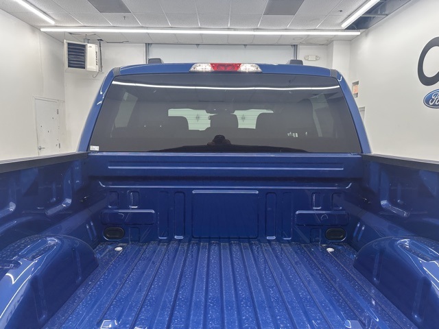 2025 Ford F-150 XLT photo 13