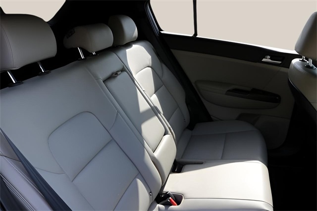 2020 Kia Sportage S photo 16