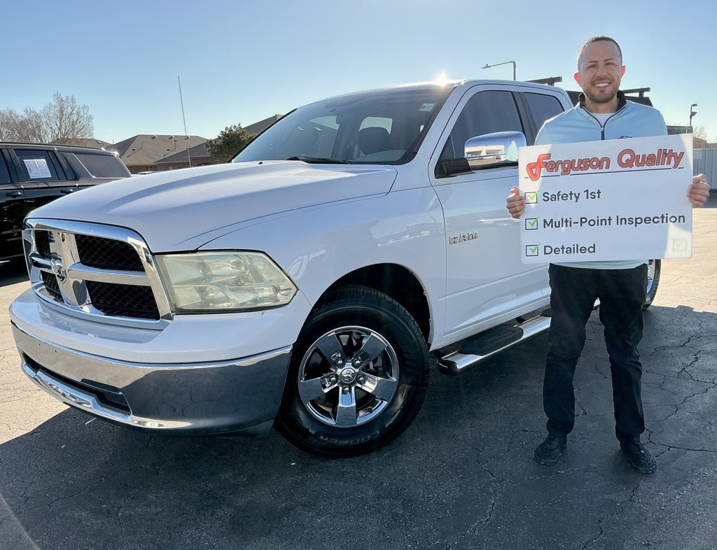 2010 RAM Ram 1500 Pickup SLT's photo