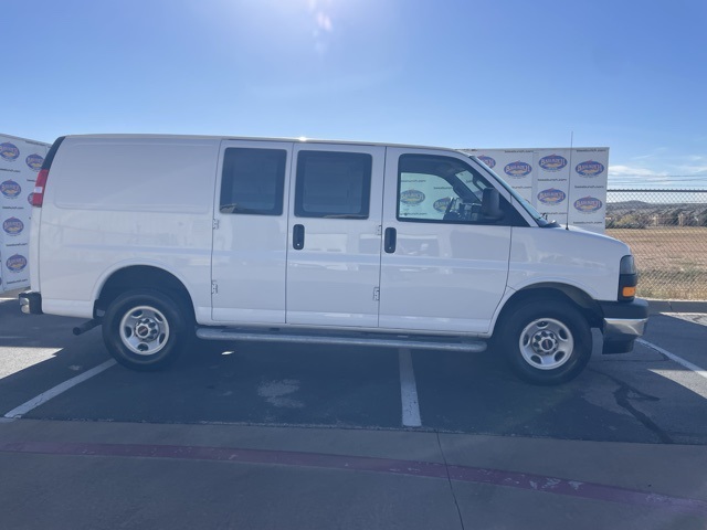 2024 GMC Savana Cargo Work Van's photo