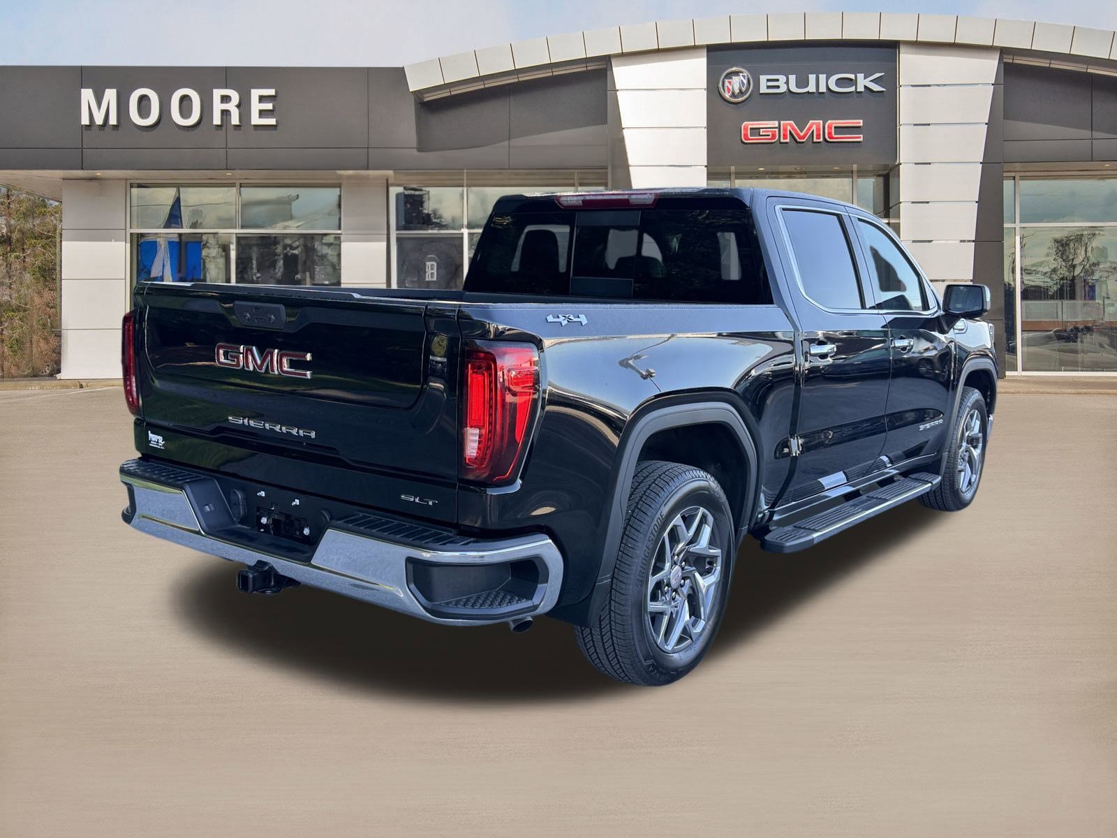 2025 Gmc Sierra 1500 SLT photo 2