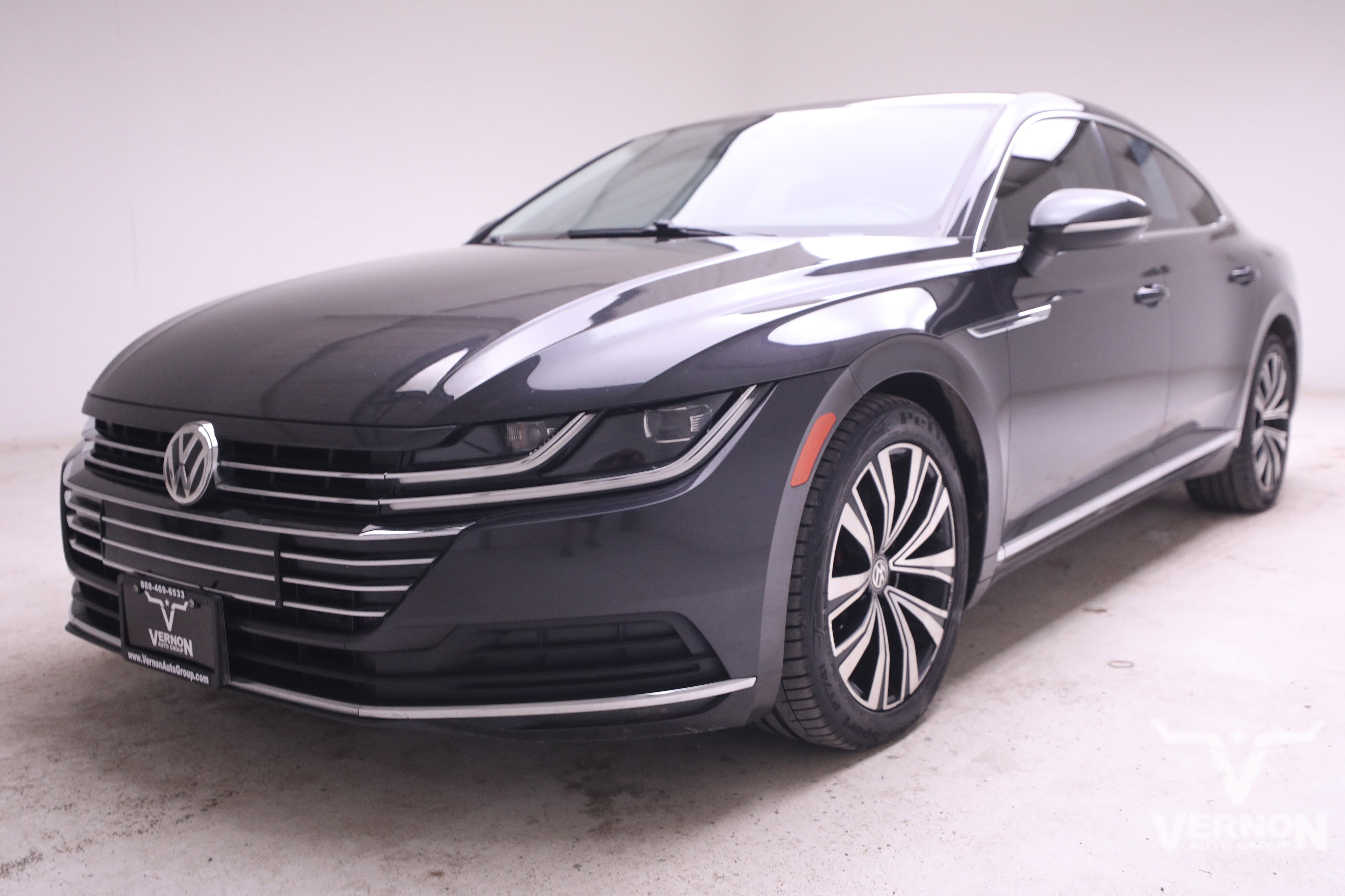 2020 Volkswagen Arteon SE's photo