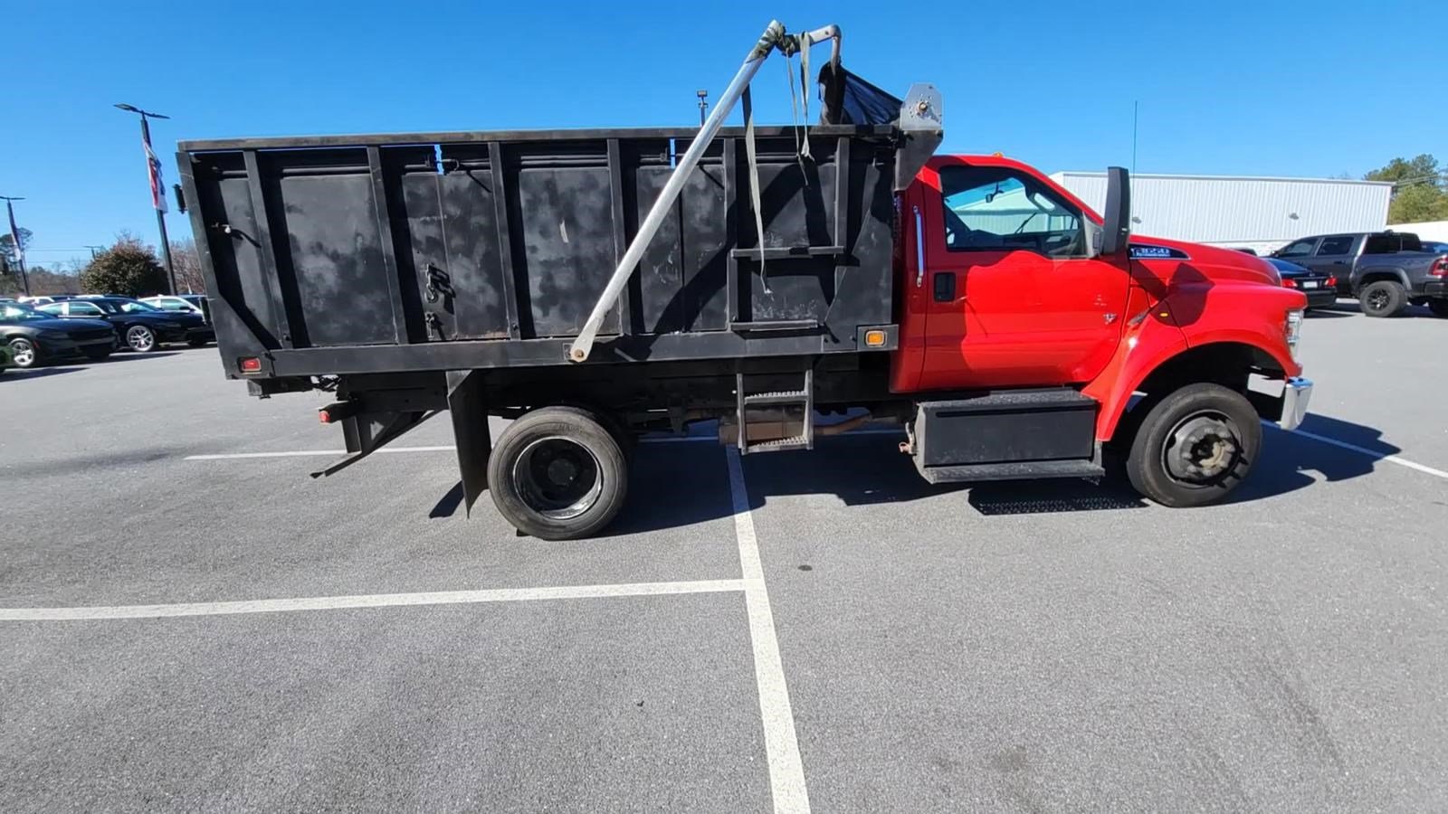 2021 Ford F-650 photo 3
