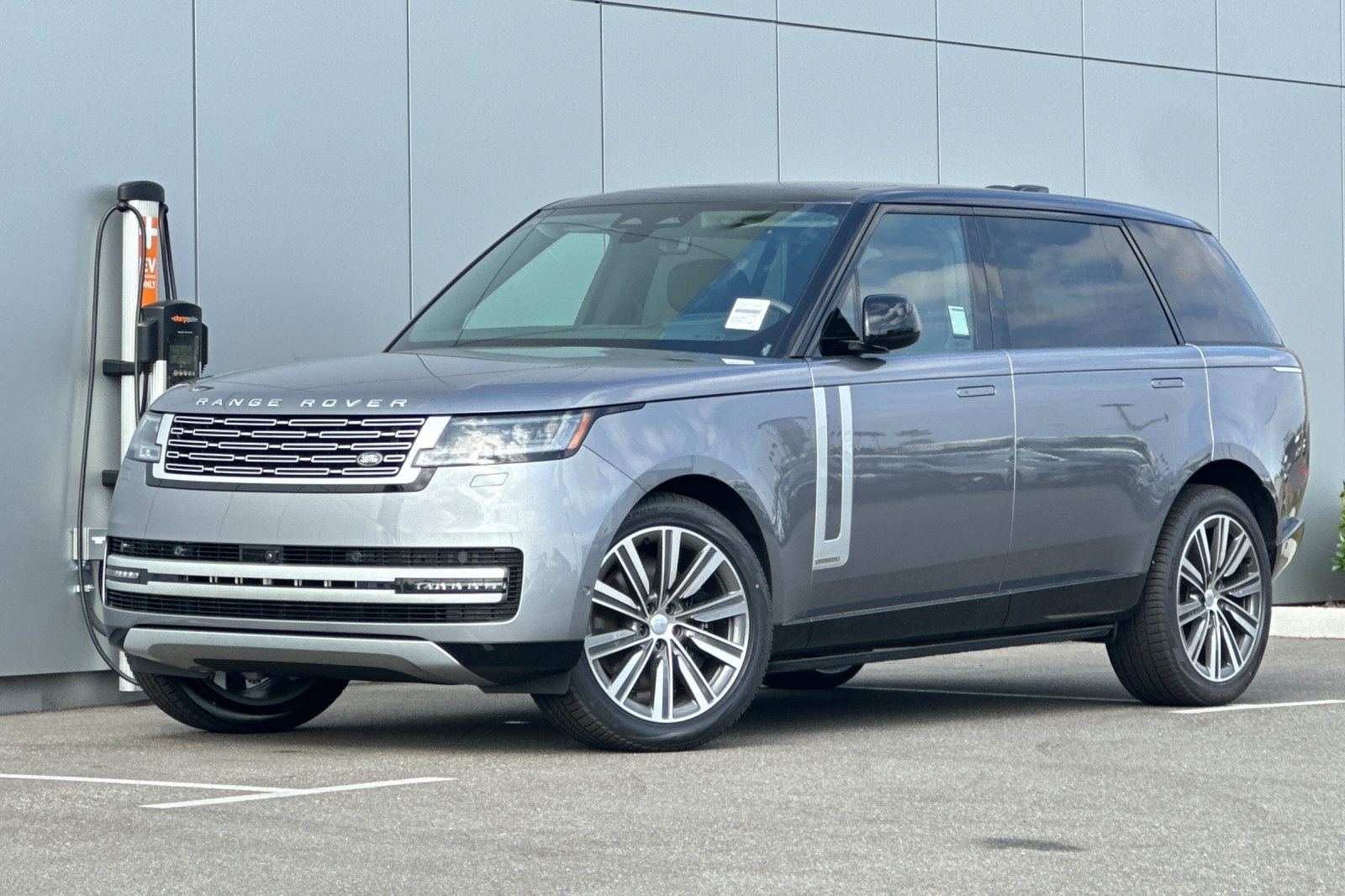 2025 Land Rover Range Rover Autobiography's photo