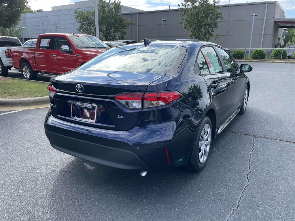2025 Toyota Corolla LE photo 7