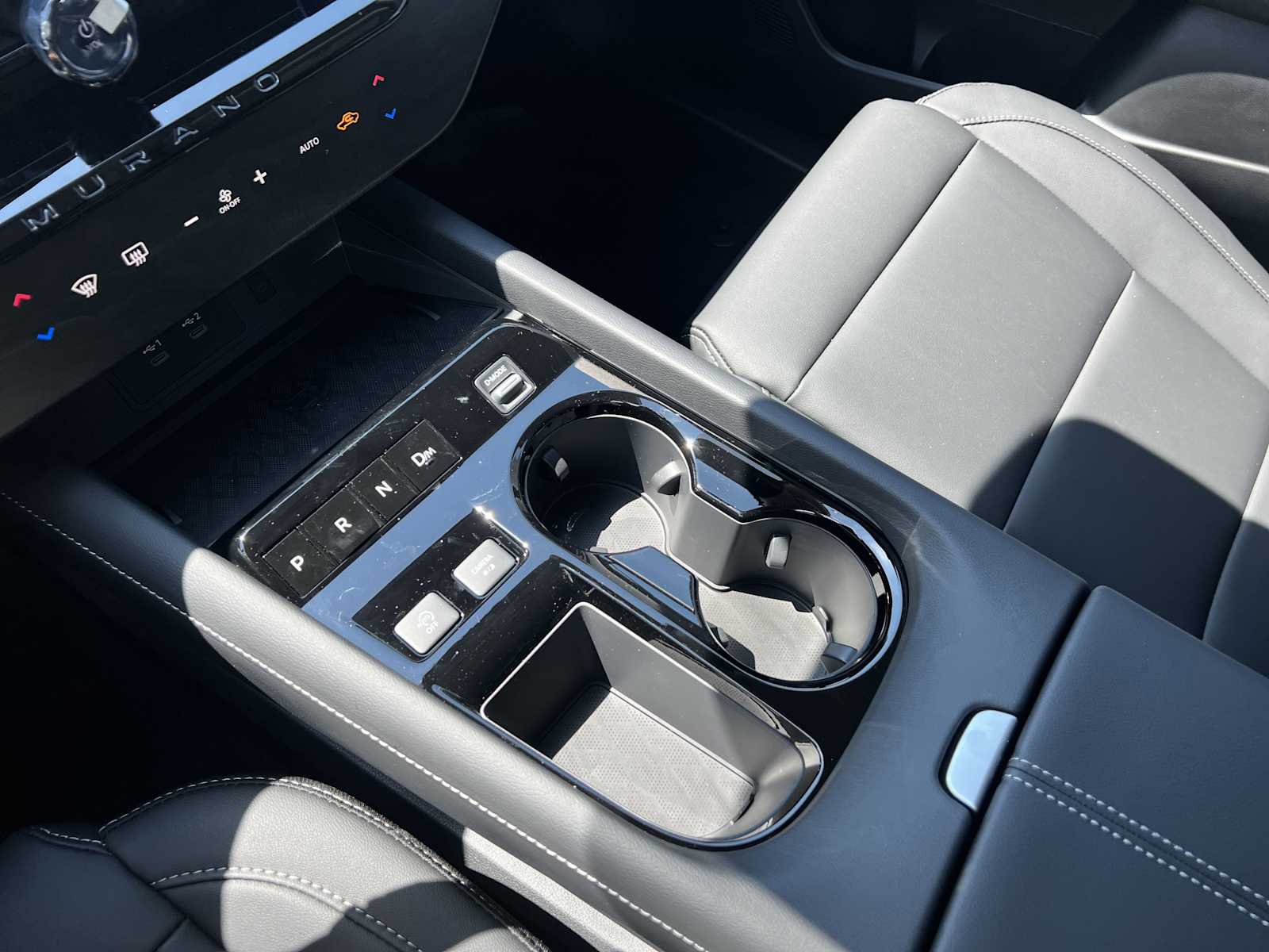 2025 Nissan Murano SV photo 13