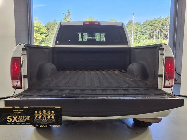 2019 Ram 1500 Classic SLT photo 6