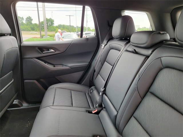 2026 Chevrolet Equinox LT photo 12