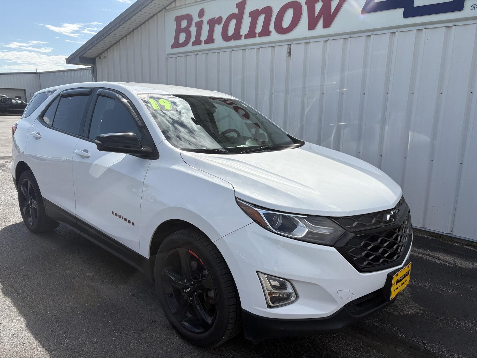 2019 Chevrolet Equinox LT photo 3