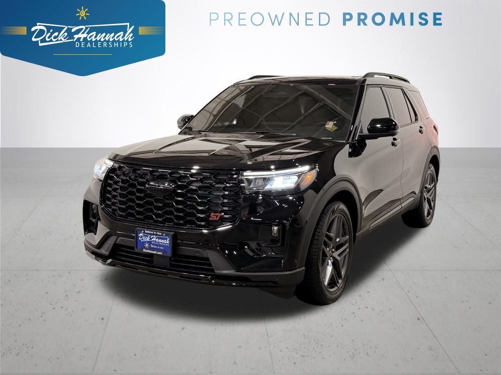 2025 Ford Explorer ST's photo