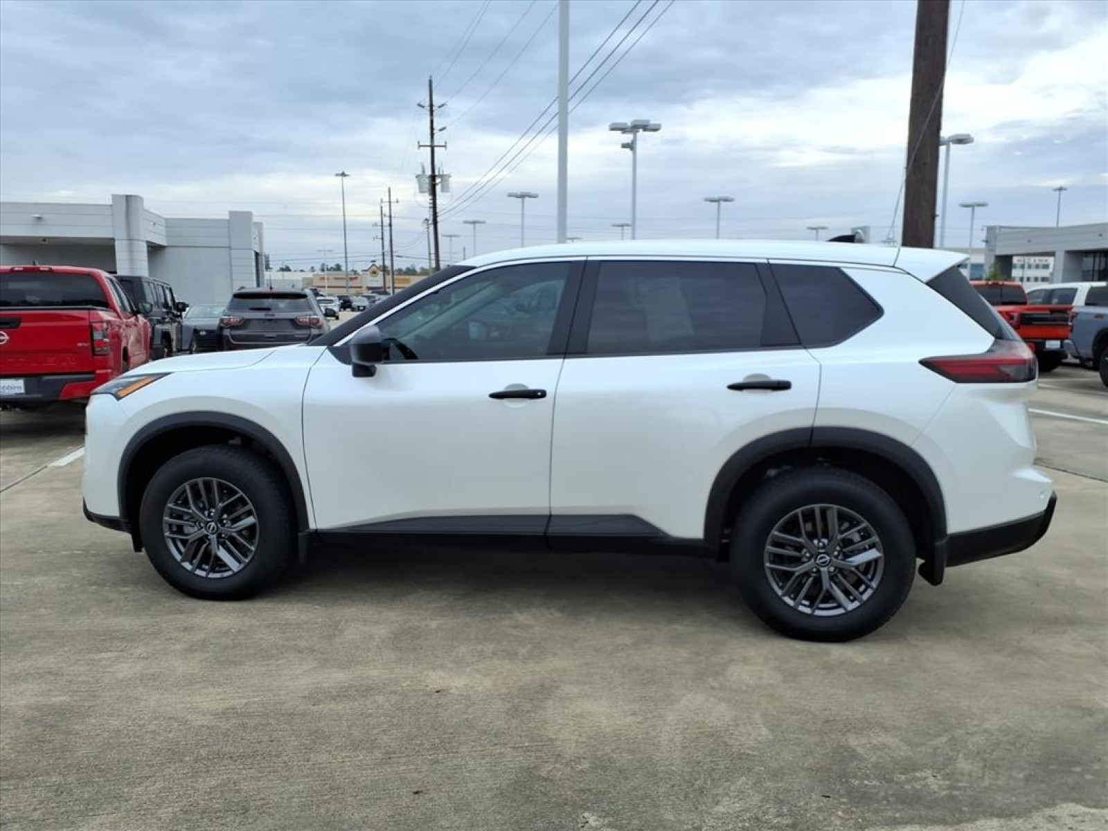 2025 Nissan Rogue S White at Robbins Nissan