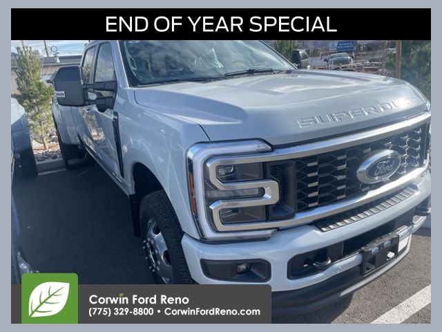 2026 Ford F-350 Super Duty Platinum's photo